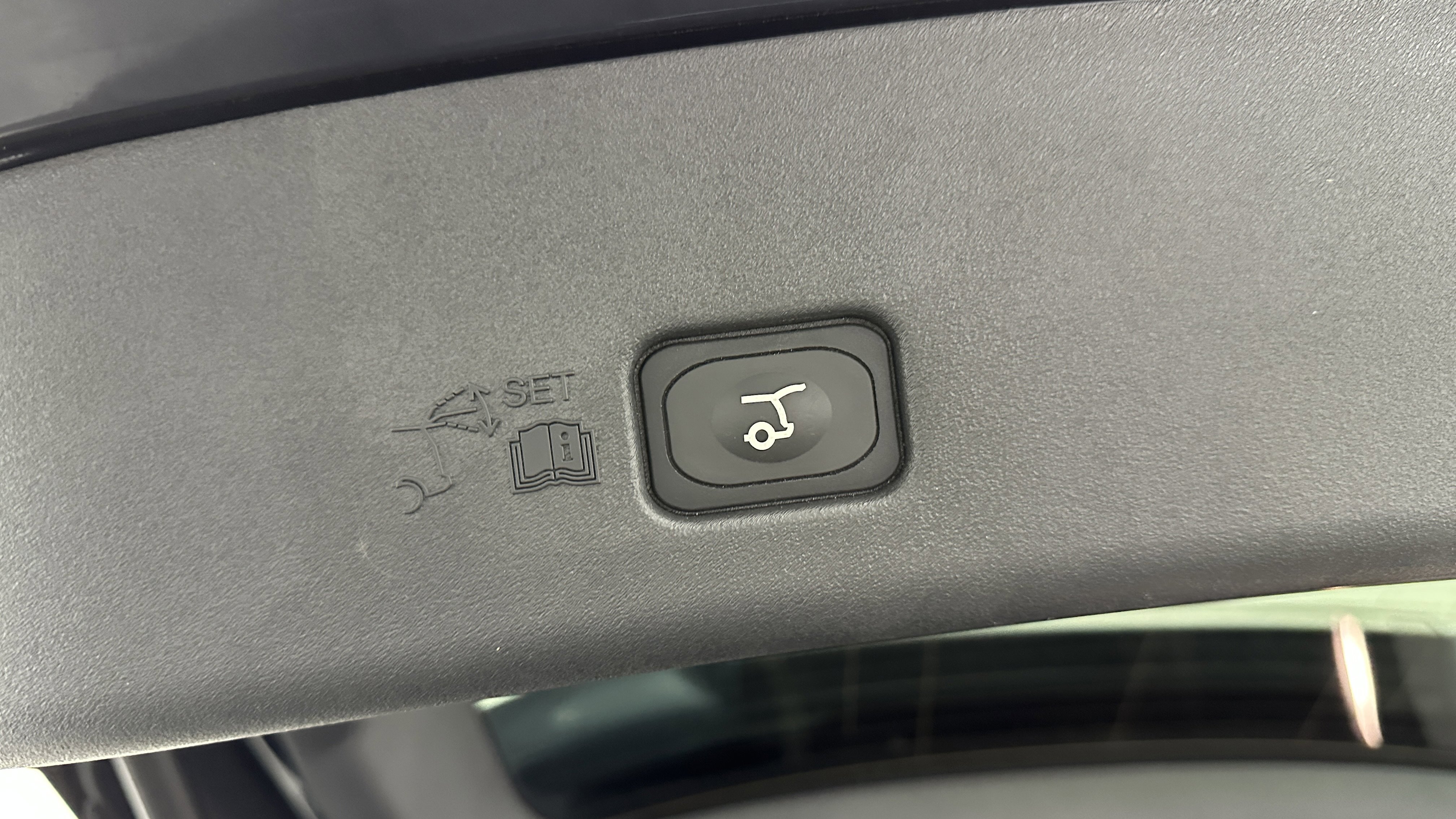 Used 2024 Lincoln Nautilus Premier w/ Equipment Group 102A image 33