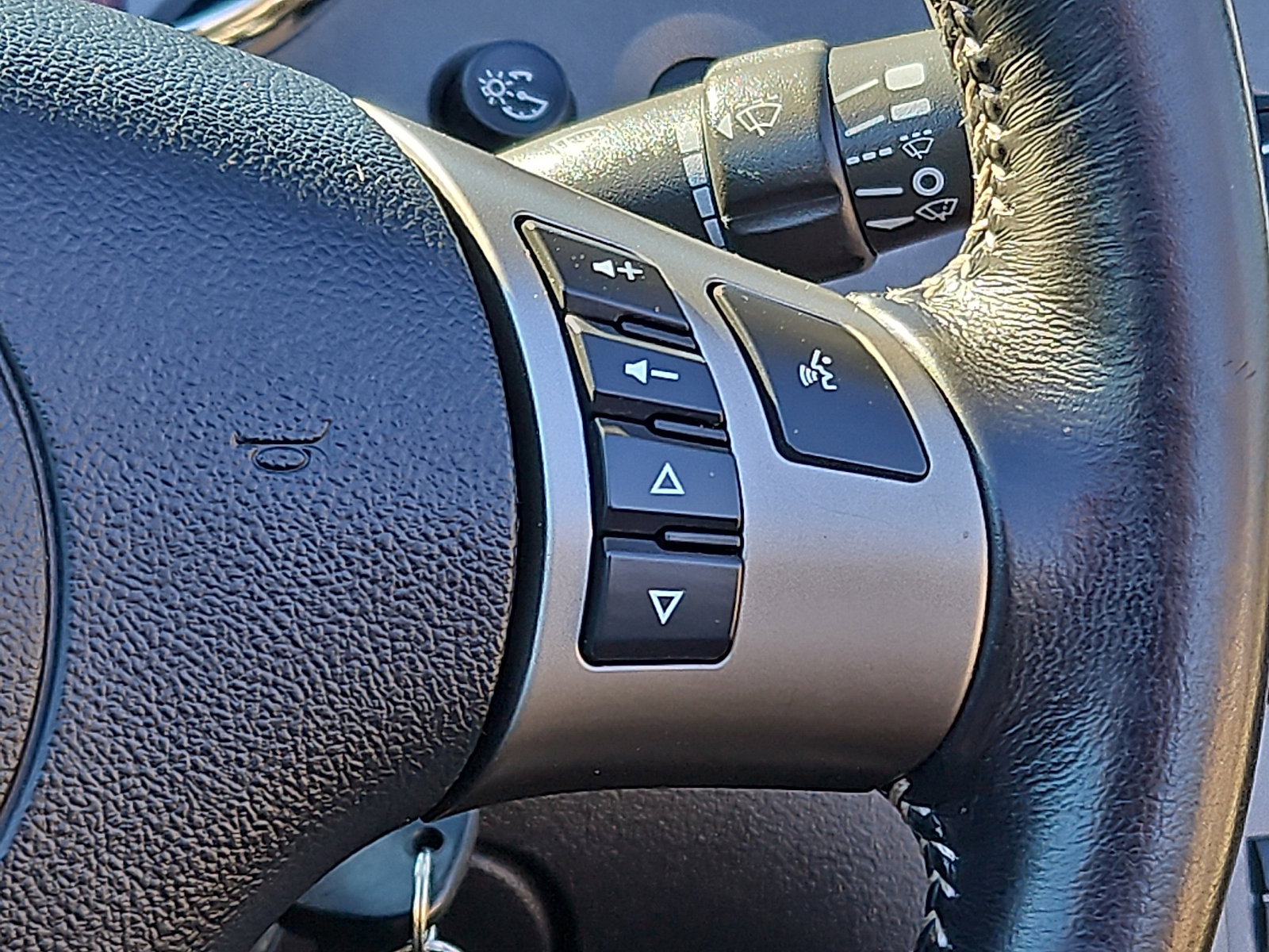 Used 2008 Pontiac Solstice Convertible w/ Premium Package image 20