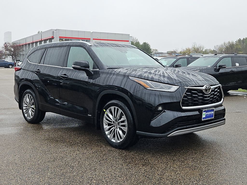 New 2026 Toyota Highlander Platinum AWD/4WD image 3