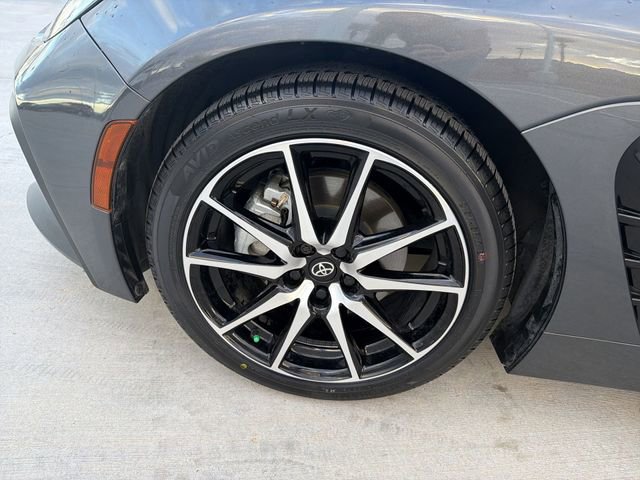 Certified 2023 Toyota GR86 RWD image 26