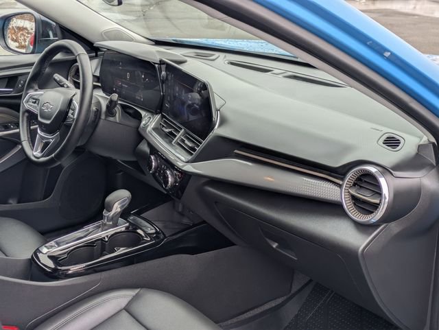 Used 2025 Chevrolet Trax ACTIV w/ Sunroof Package image 34