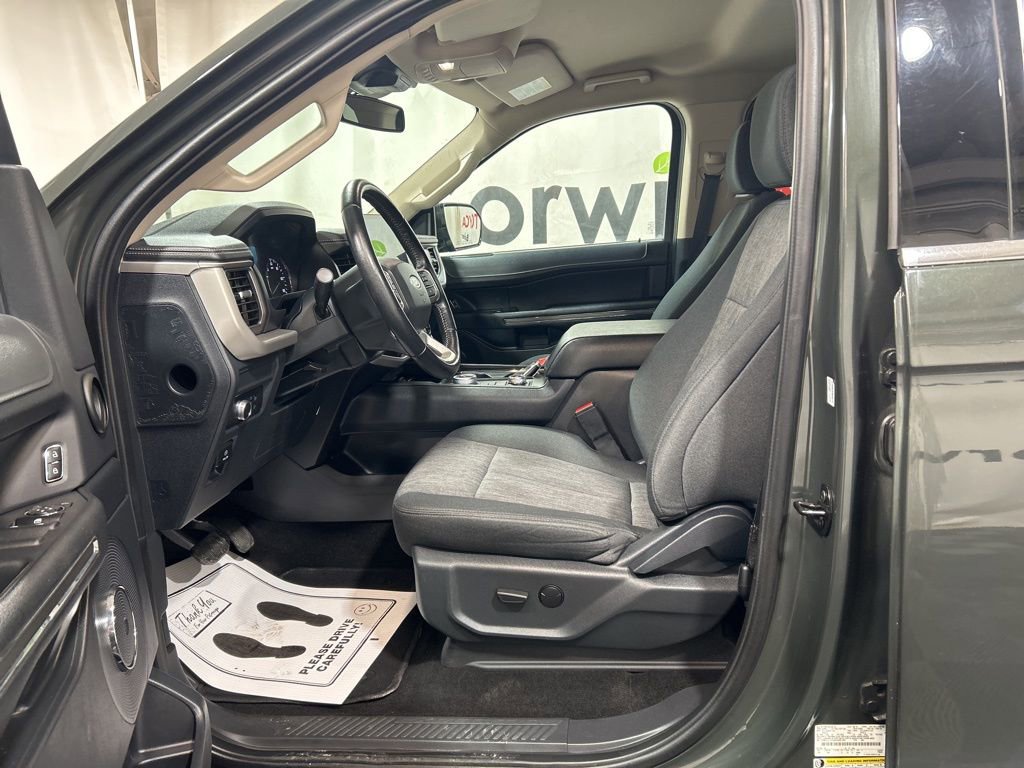 Used 2022 Ford Expedition XLT AWD/4WD image 23