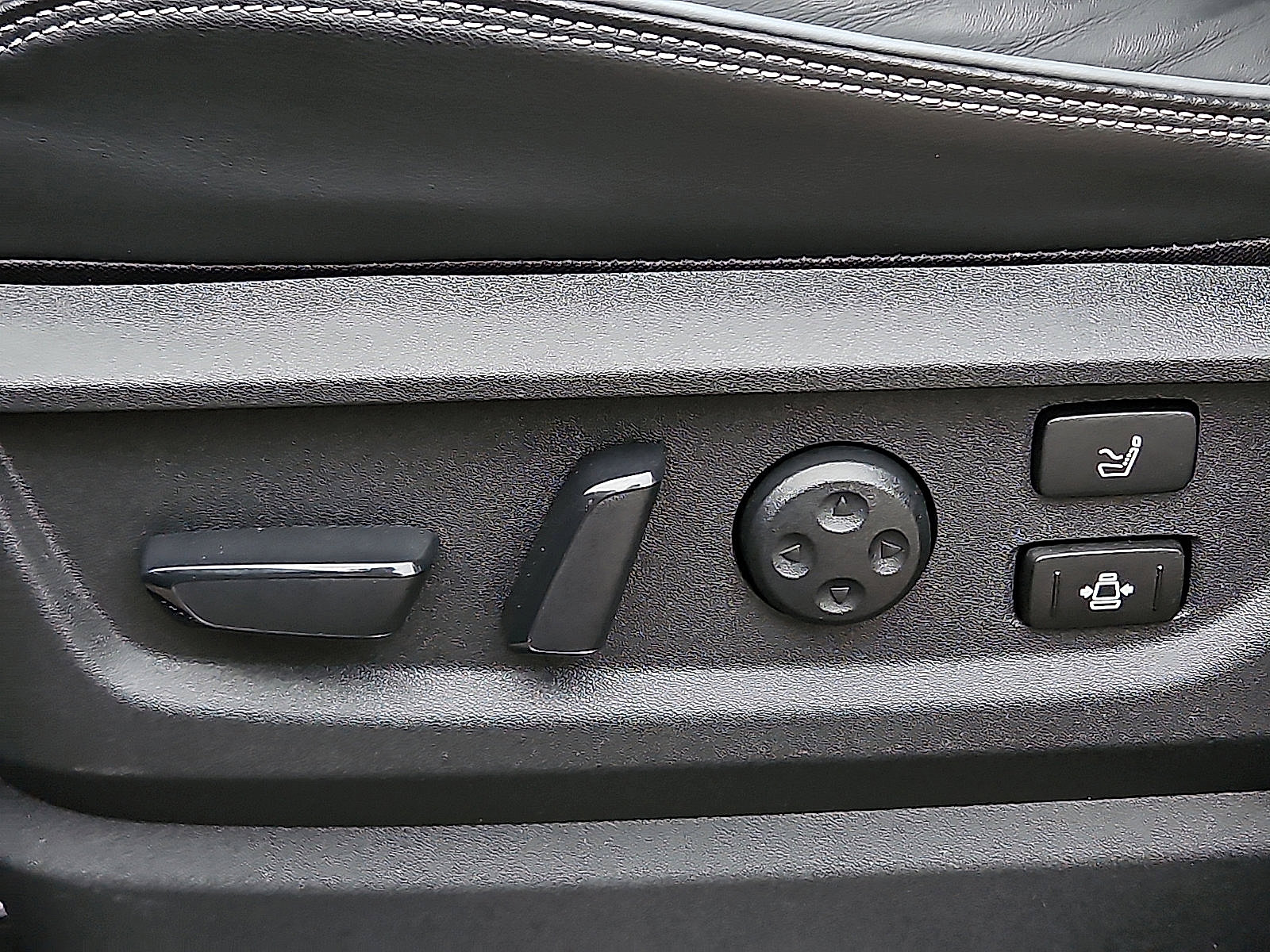 Certified 2025 INFINITI QX80 Autograph image 27