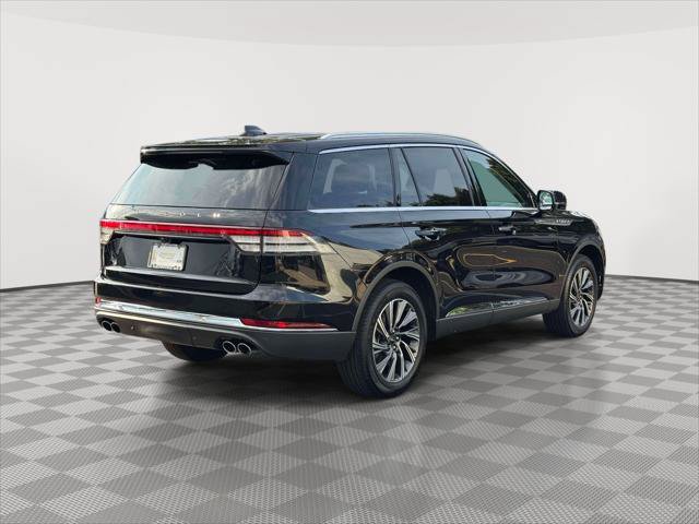 Used 2026 Lincoln Aviator AWD image 7