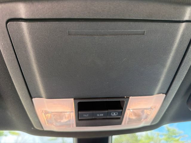 Used 2018 Ford Explorer Platinum AWD/4WD image 19