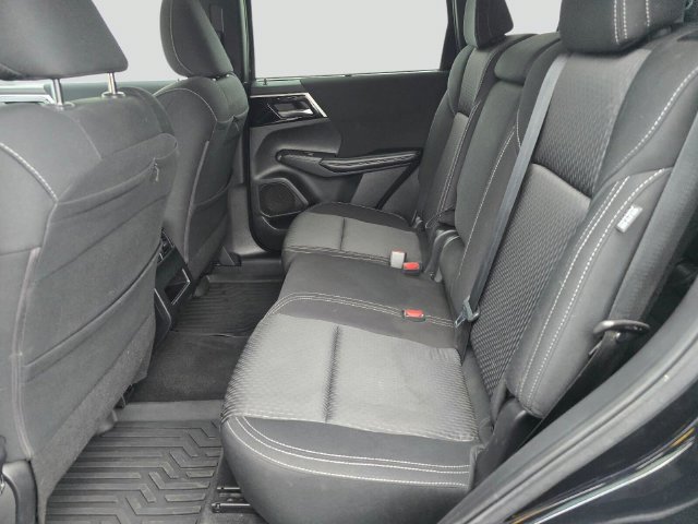 Used 2022 Mitsubishi Outlander ES FWD image 16