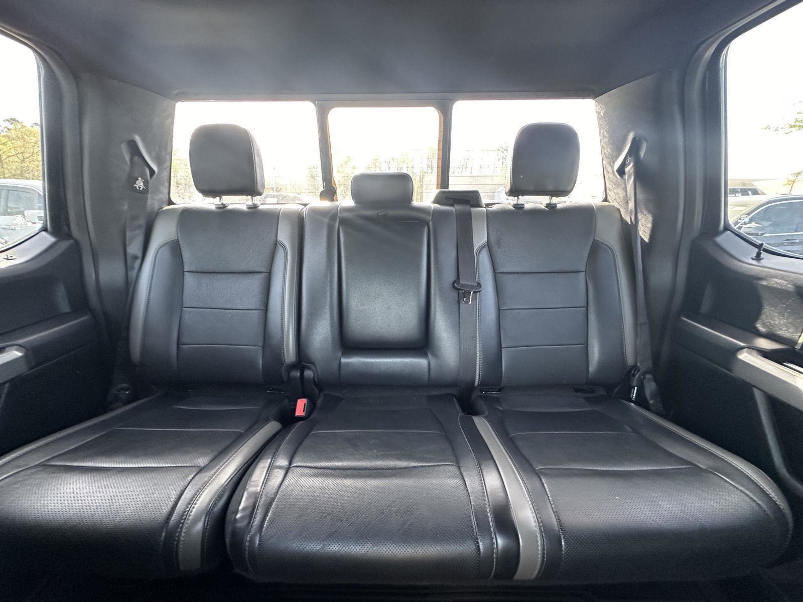 Used 2018 Ford F150 Raptor w/ Equipment Group 802A Luxury image 13