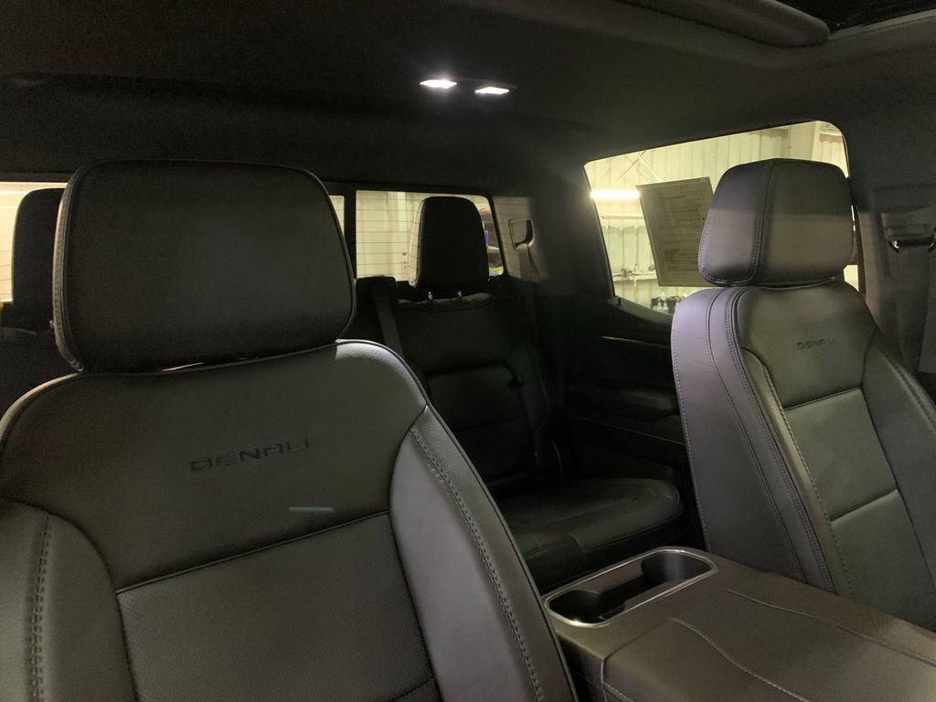 Used 2024 GMC Sierra 1500 Denali w/ Technology Package image 19