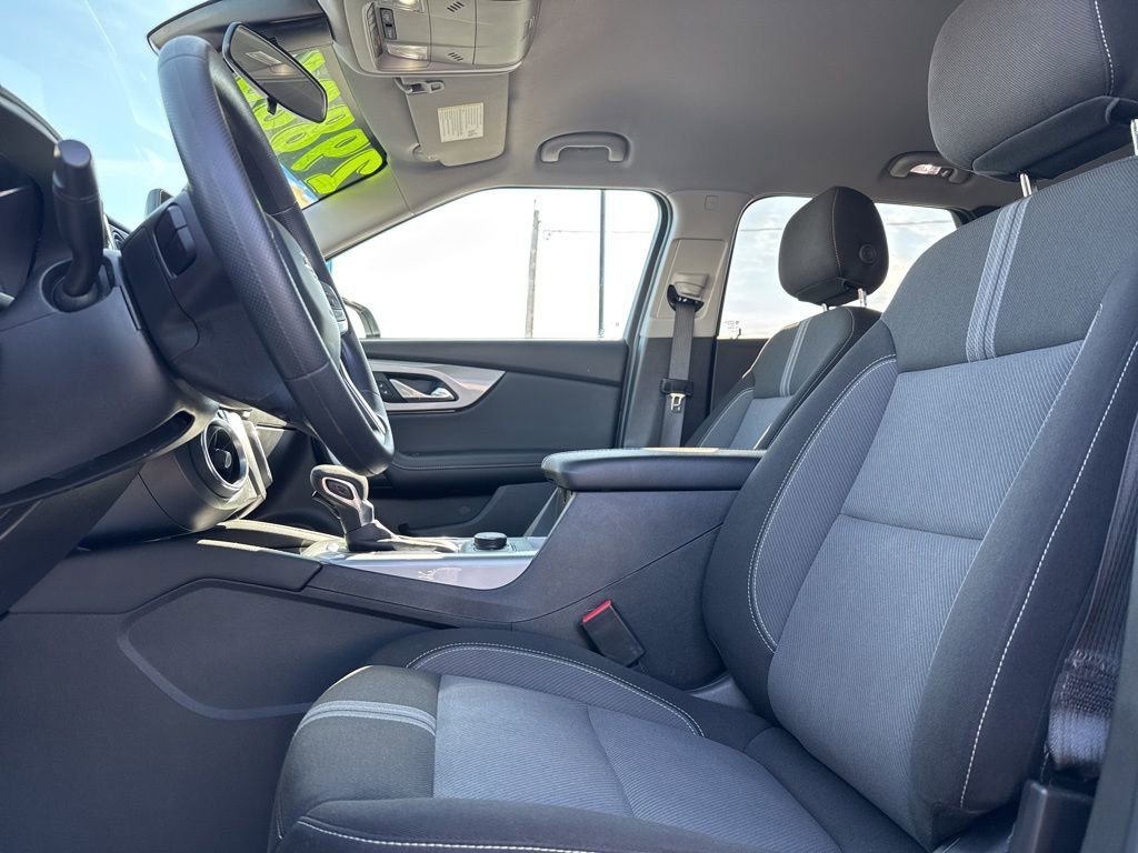 Used 2025 Chevrolet Blazer LT image 17