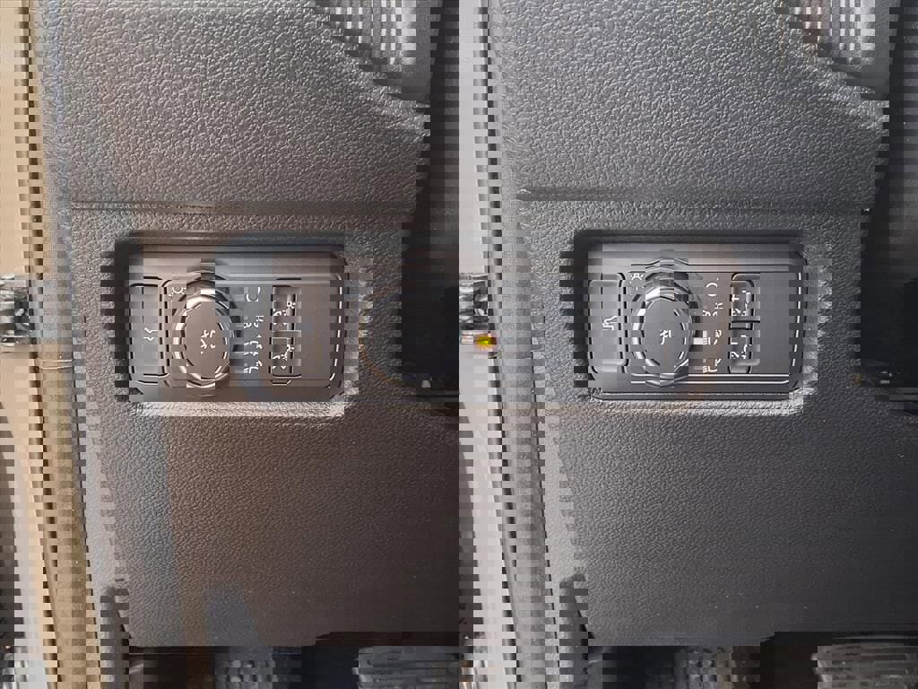 New 2025 Ford Ranger XLT w/ Convenience Package image 17