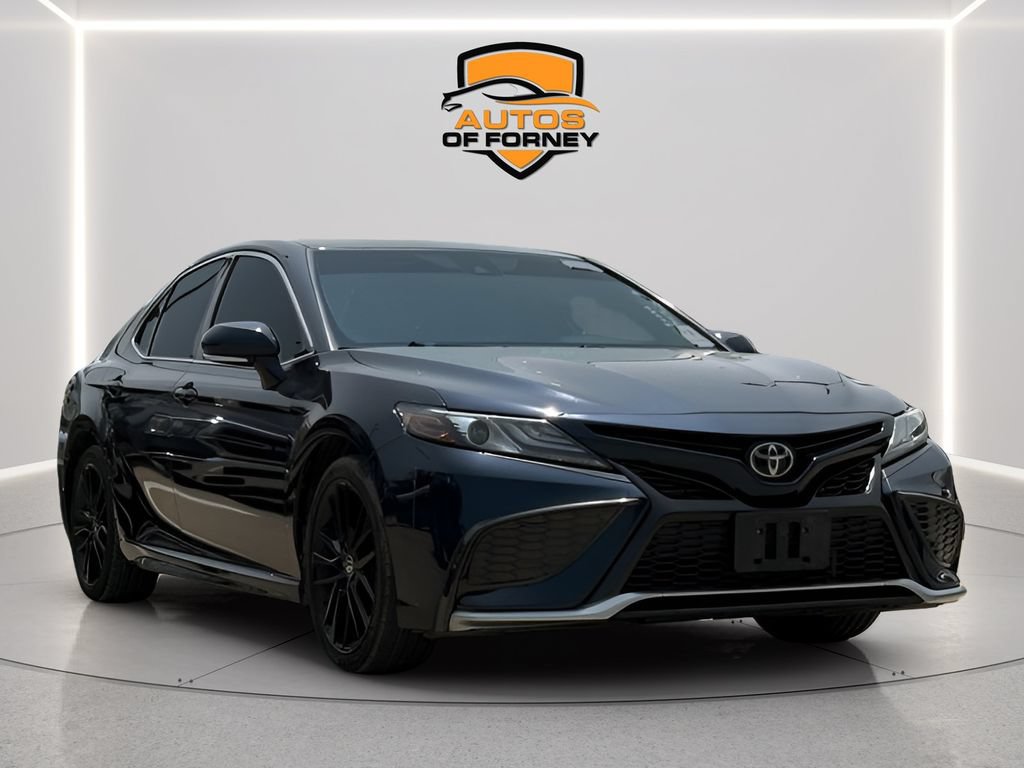 Used 2021 Toyota Camry XSE FWD image 6