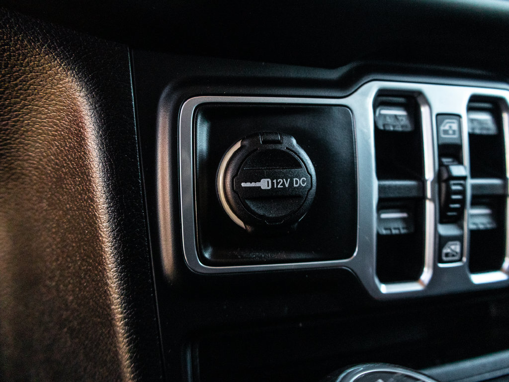 Used 2018 Jeep Wrangler Unlimited Sport S AWD/4WD image 42