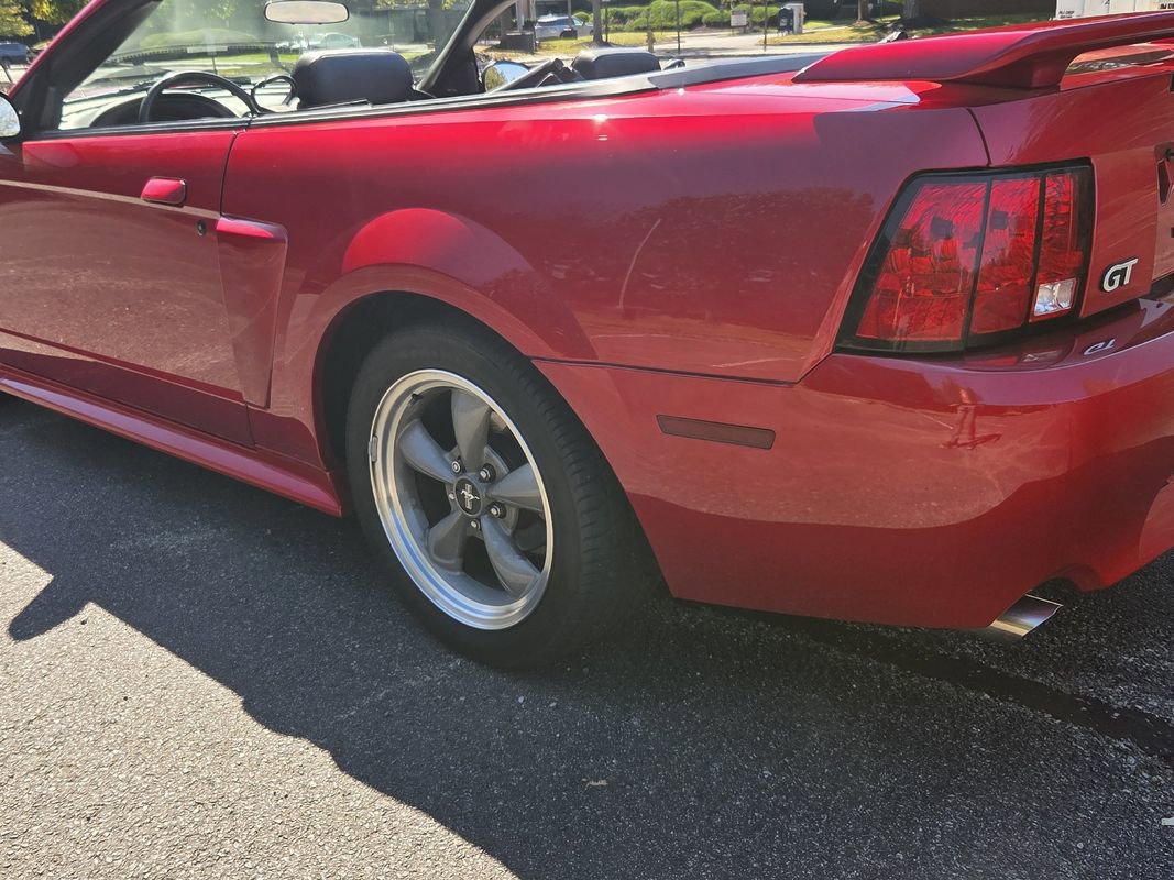Used 2001 Ford Mustang GT image 9
