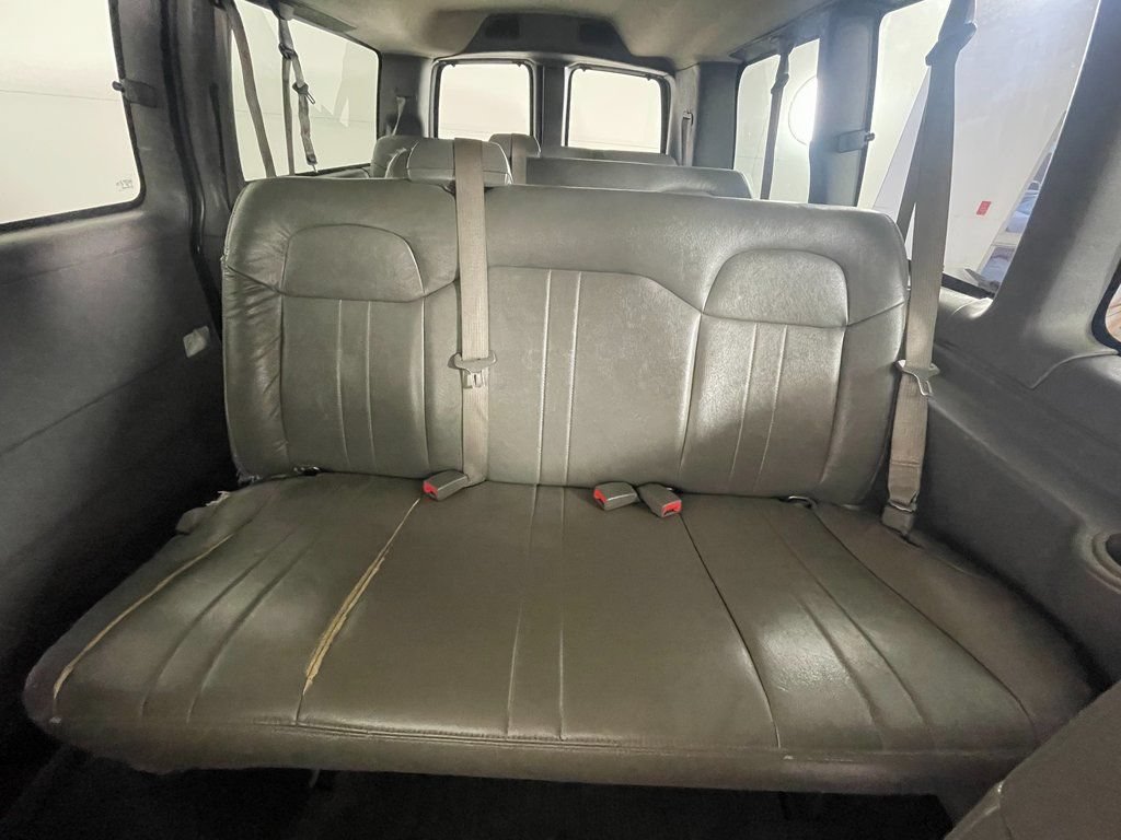 Used 2016 Chevrolet Express 2500 LS RWD image 23