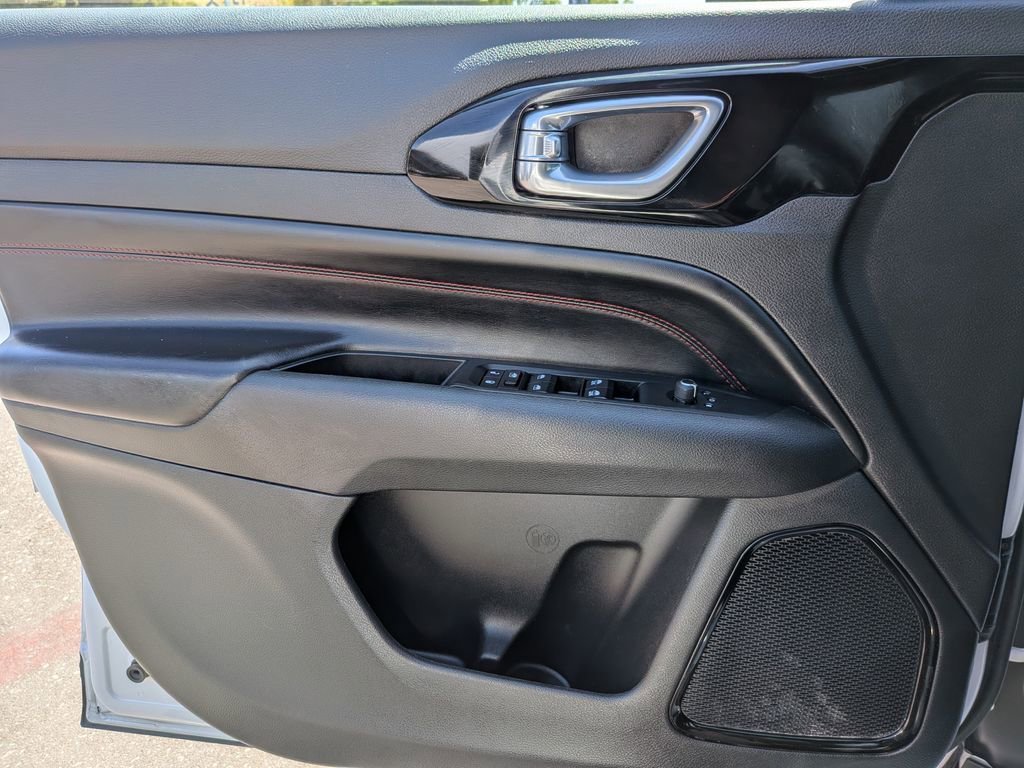 Certified 2024 Jeep Compass Trailhawk image 24