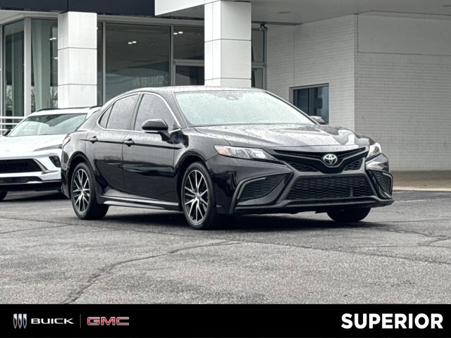 Used 2023 Toyota Camry SE image 1