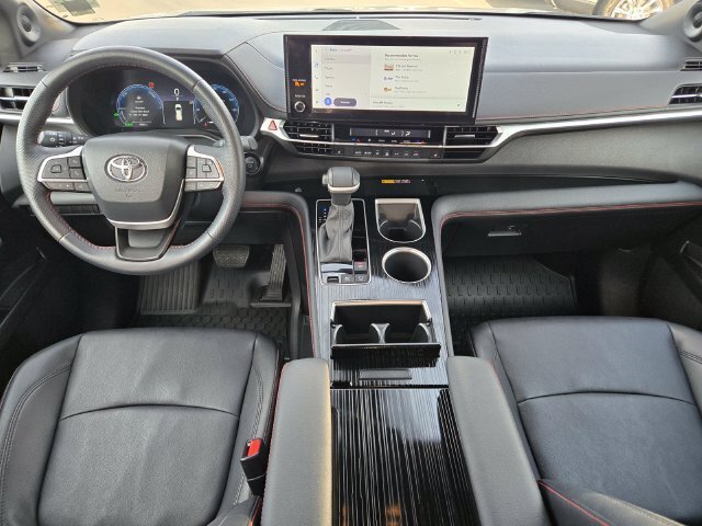 Certified 2025 Toyota Sienna XSE w/ XSE Plus Package AWD/4WD image 11