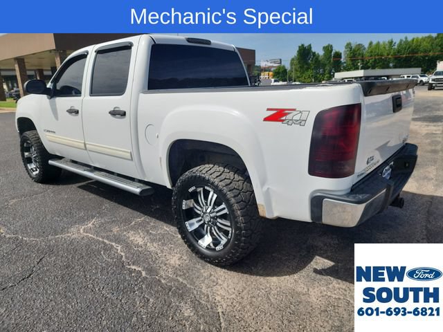 Used 2007 GMC Sierra 1500 SLE w/ SLE2 Preferred Package AWD/4WD image 3