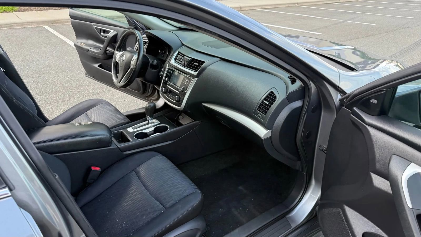 Used 2017 Nissan Altima 2.5 SV image 27