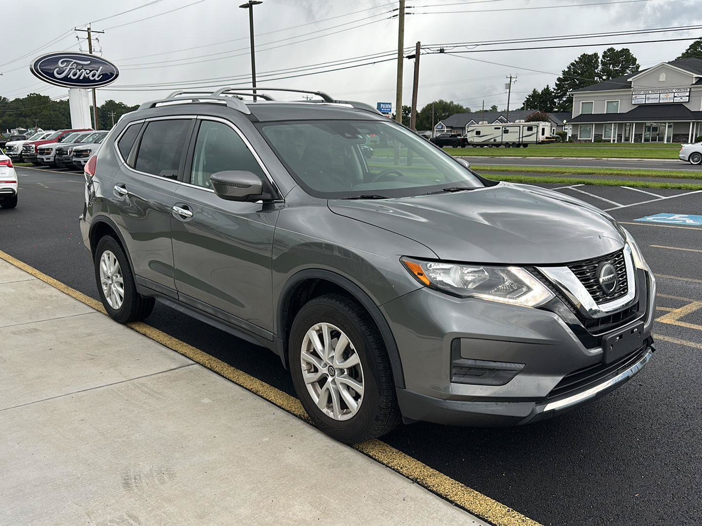 Used 2020 Nissan Rogue S w/ Special Edition Package AWD/4WD image 3