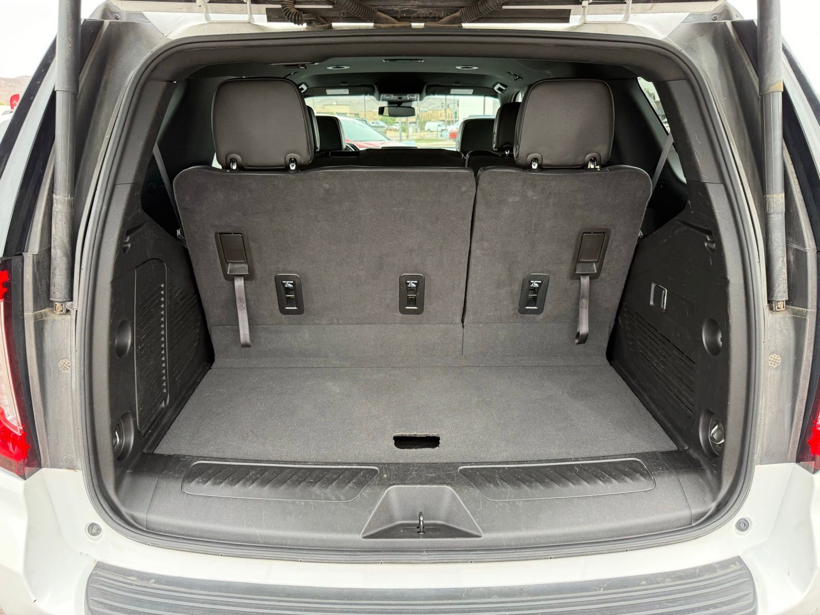 Used 2024 GMC Yukon SLT RWD image 45