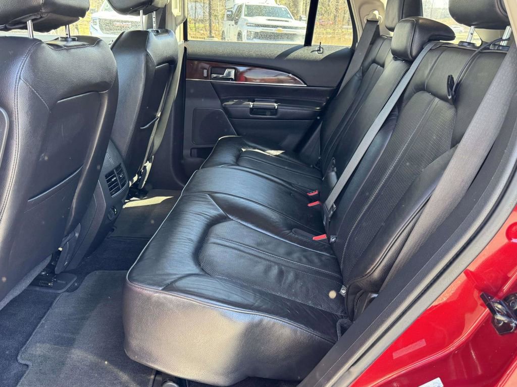 Used 2013 Lincoln MKX AWD image 17