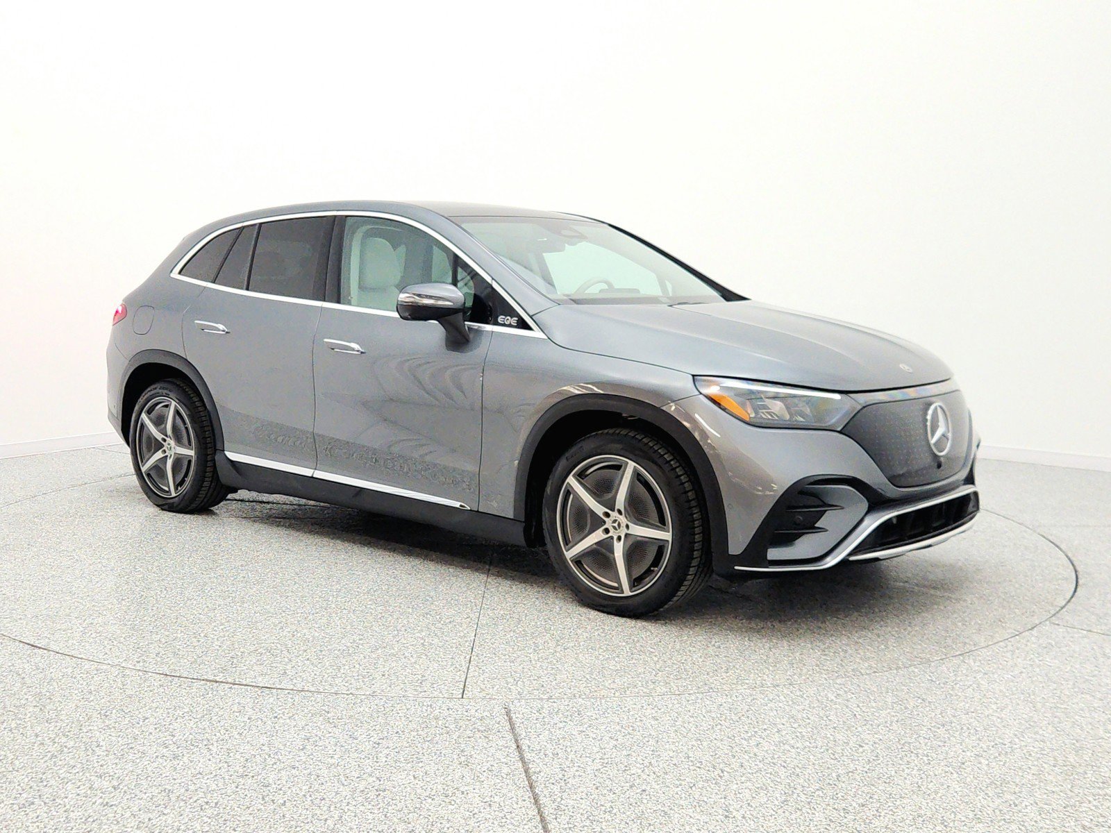 Used 2023 Mercedes-Benz EQE 350+ SUV w/ AMG Line Exterior Package image 3