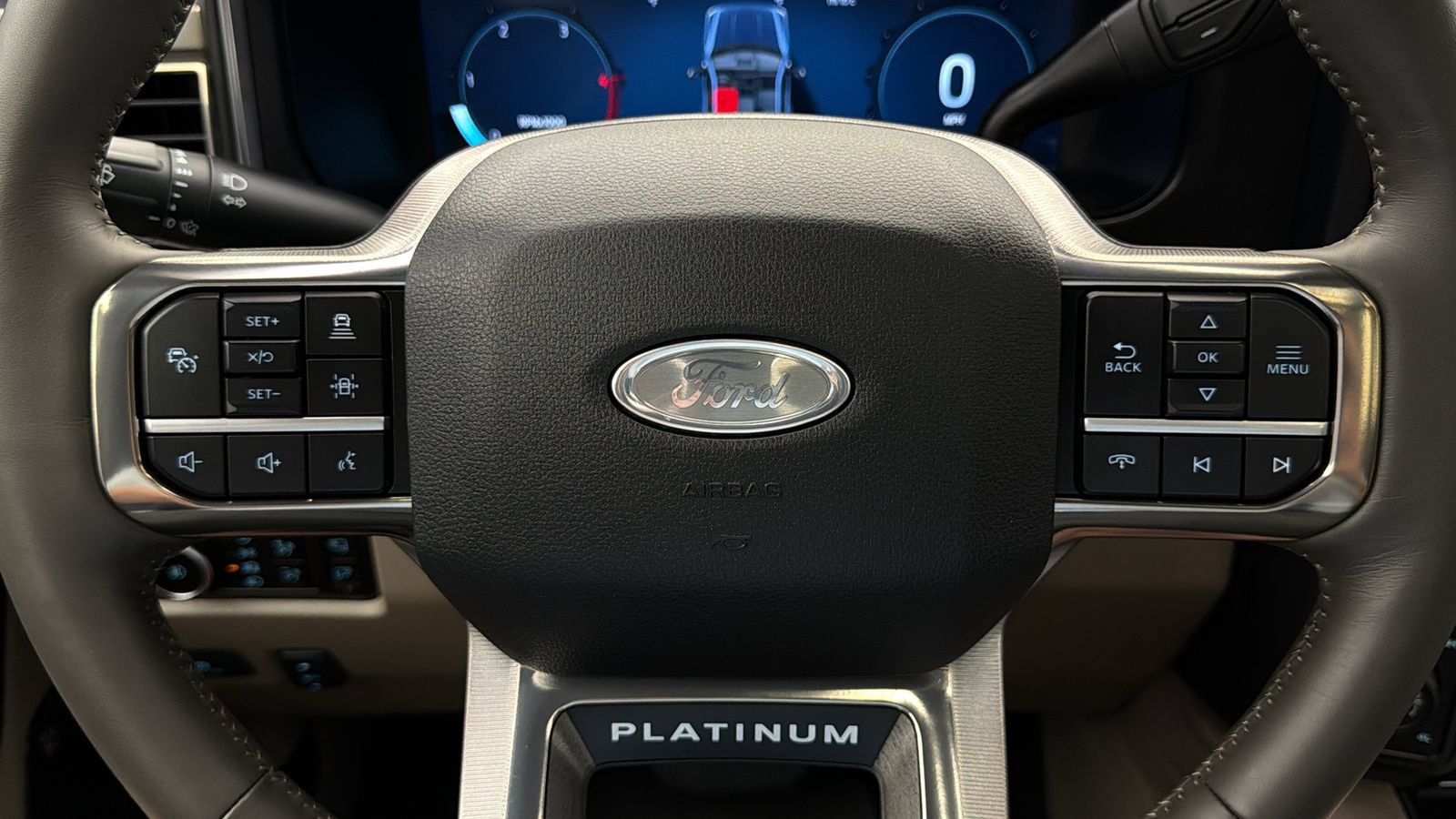 Used 2025 Ford F250 Platinum w/ Platinum Plus Package AWD/4WD image 29