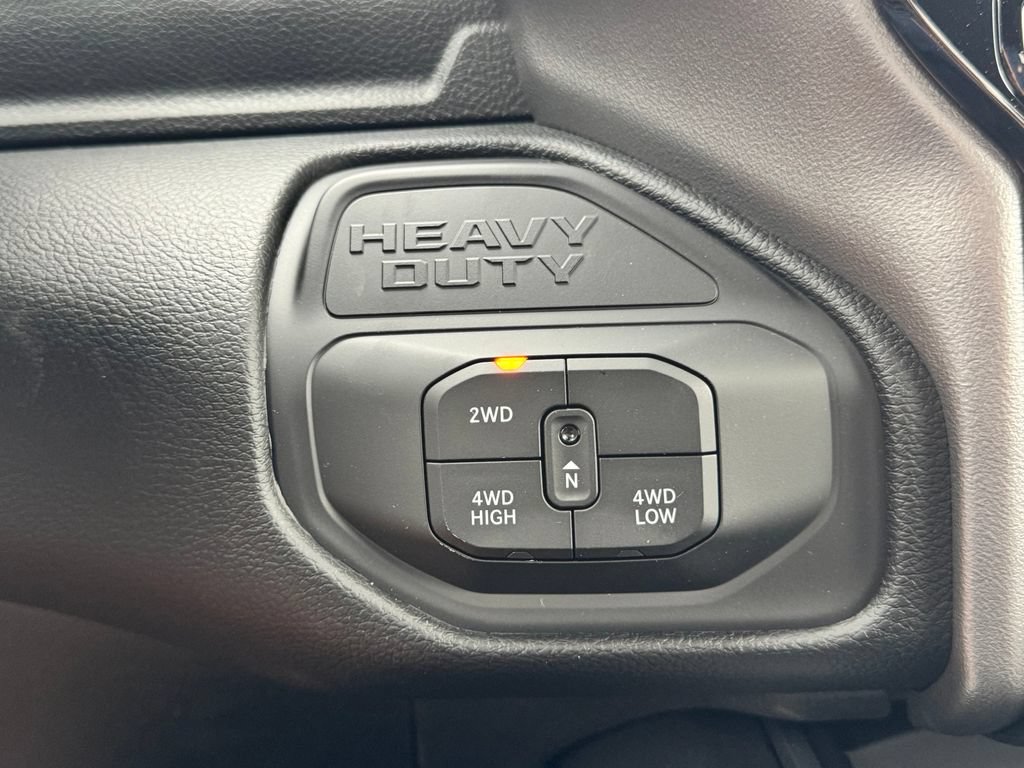 New 2026 RAM 3500 Big Horn AWD/4WD image 21