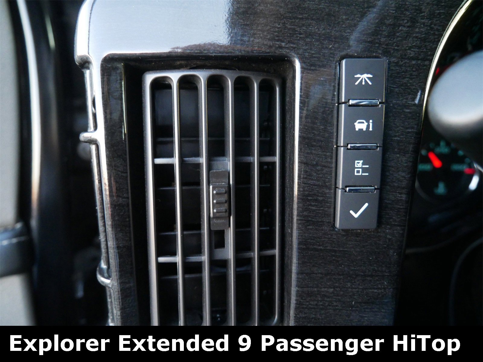 Used 2019 GMC Savana 2500 Work Van w/ Enhanced Convenience Package image 35