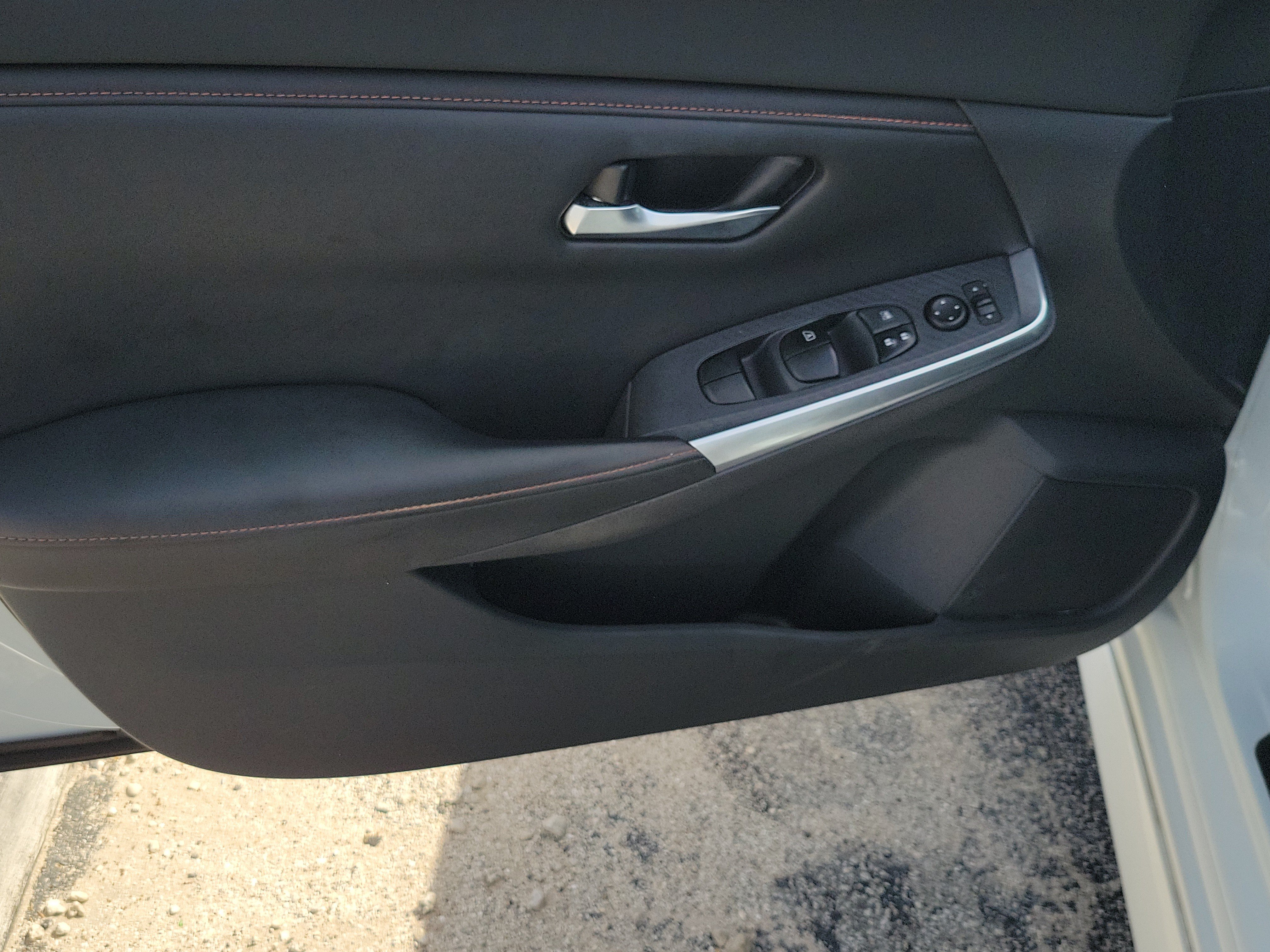 Used 2021 Nissan Sentra SR FWD image 17