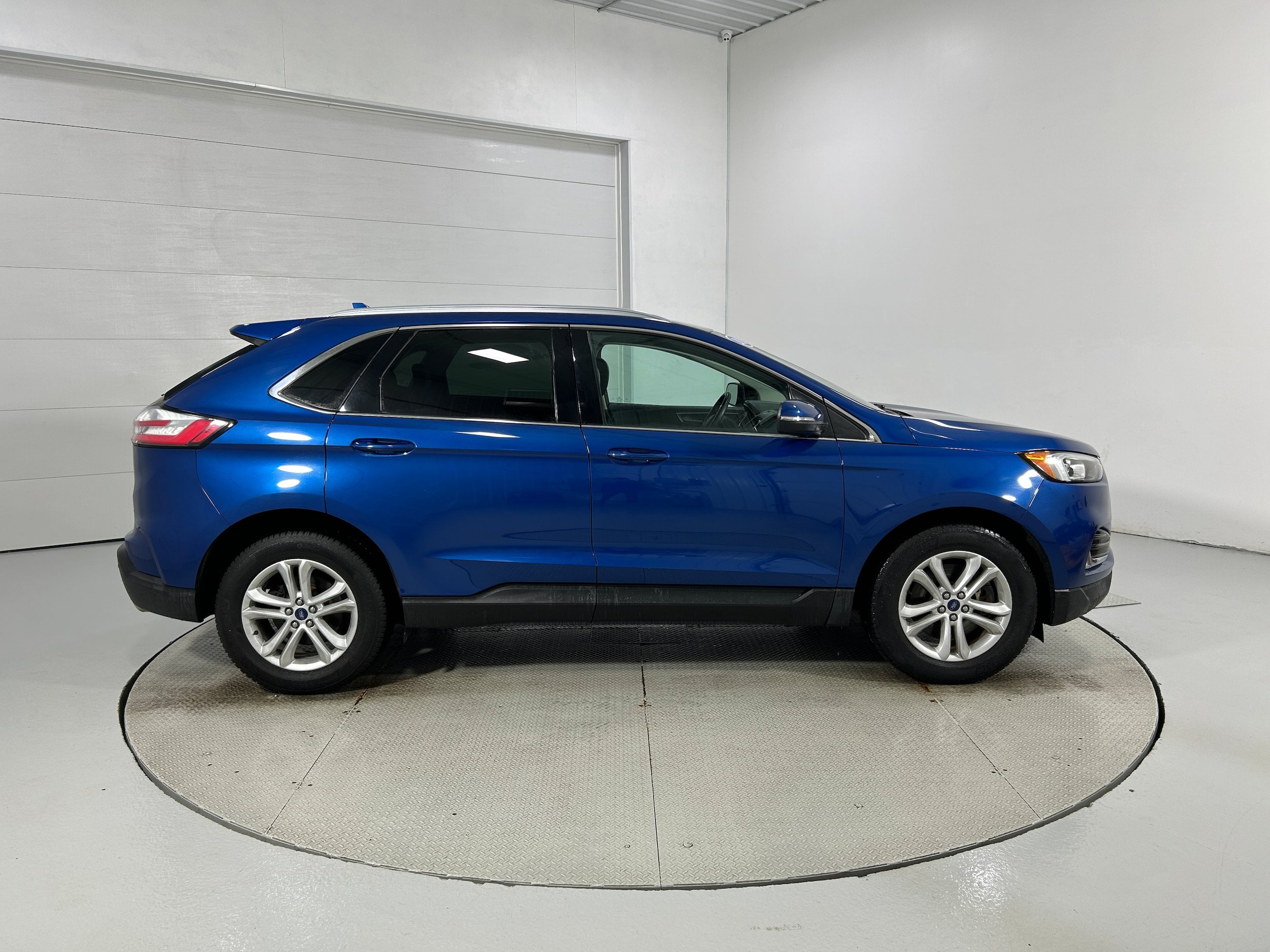 Used 2020 Ford Edge SEL w/ Convenience Package AWD/4WD image 36