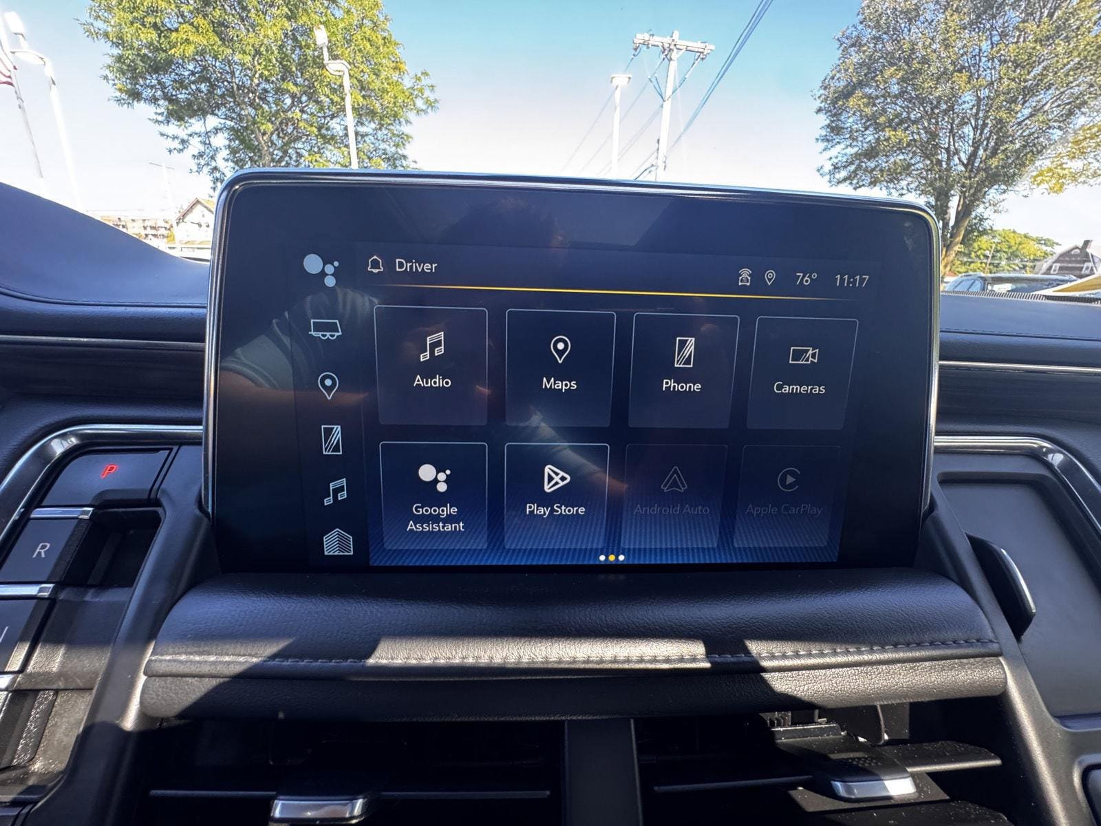 Certified 2022 Chevrolet Suburban Z71 w/ Luxury Package AWD/4WD image 26