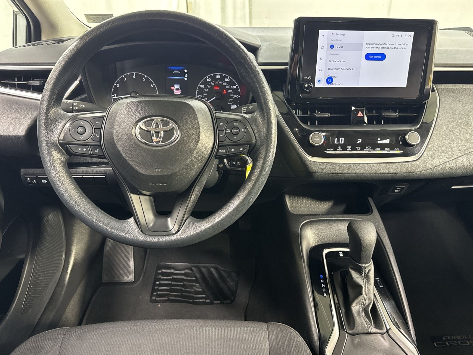 Used 2024 Toyota Corolla LE FWD image 35