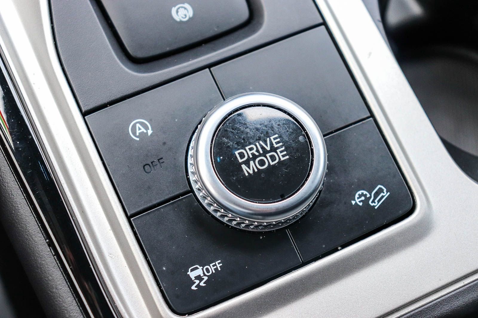 Certified 2023 Ford Explorer ST w/ Equipment Group 401A AWD/4WD image 24