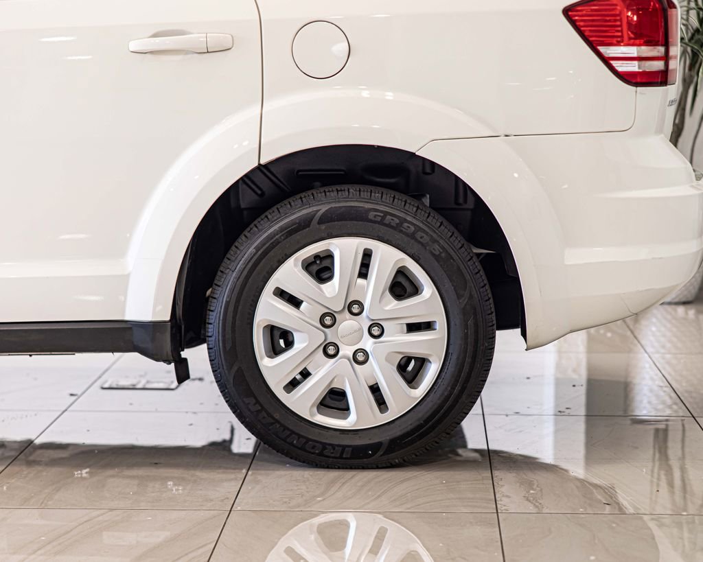 Used 2018 Dodge Journey SE FWD image 7