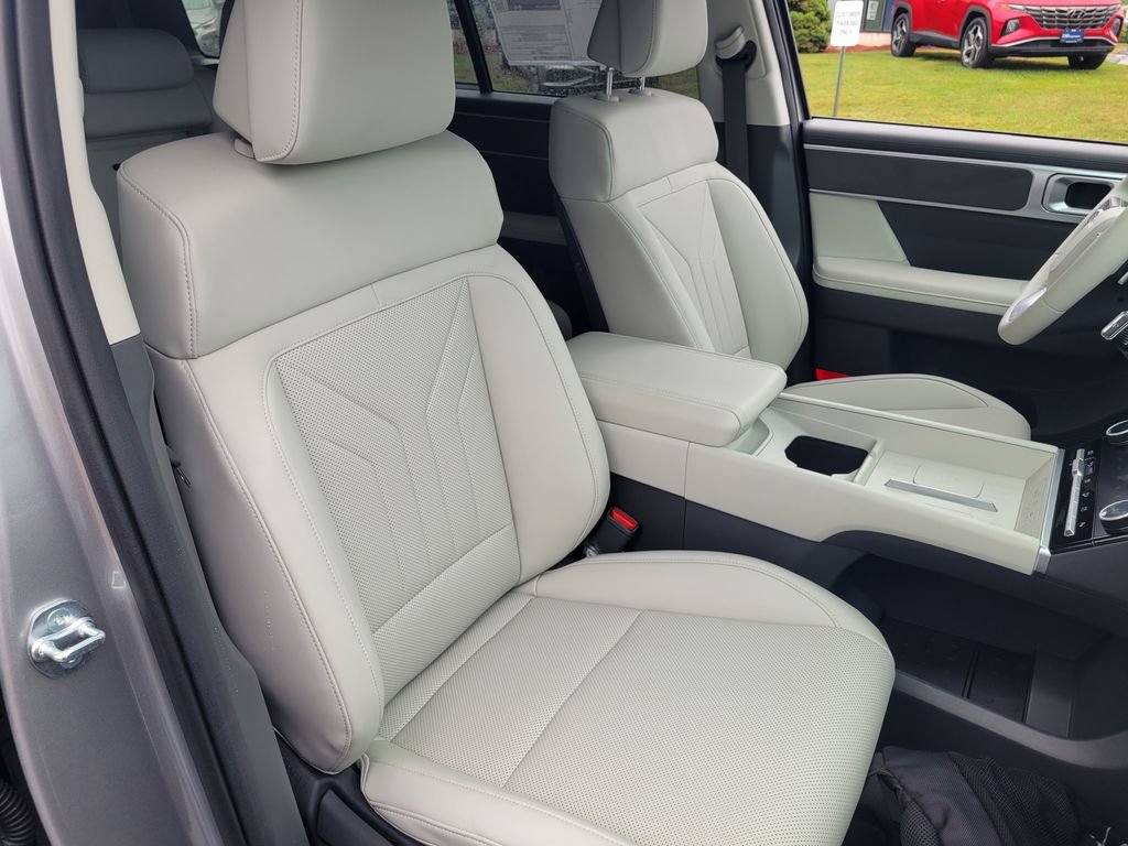 Used 2026 Hyundai Santa Fe SEL AWD/4WD image 65