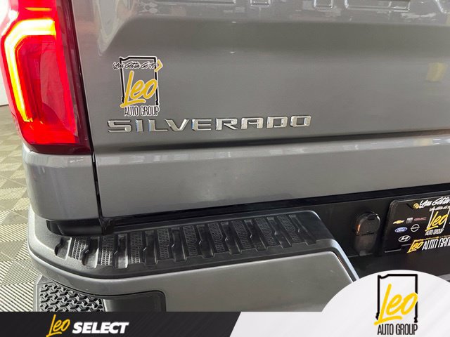 Used 2020 Chevrolet Silverado 1500 Custom w/ Custom Value Package AWD/4WD image 11
