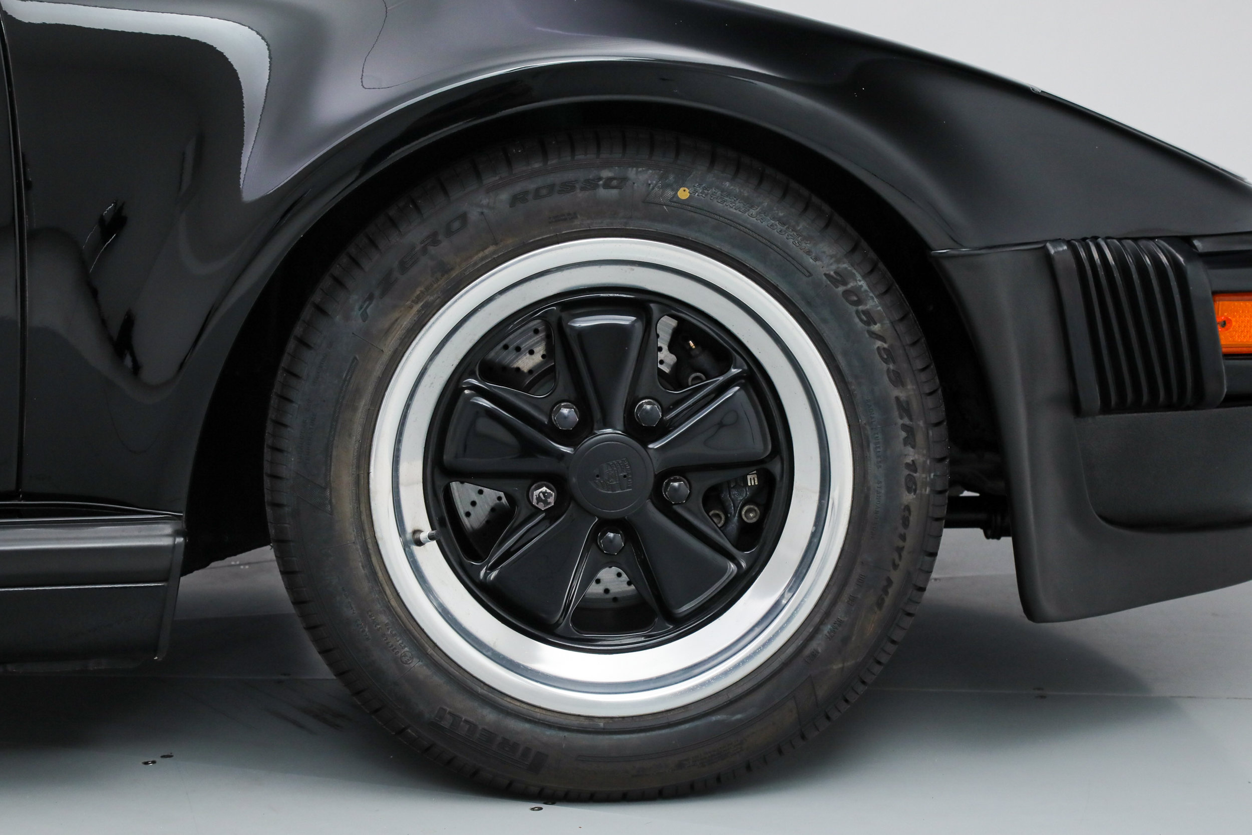 Used 1989 Porsche 911 Turbo Targa RWD image 59