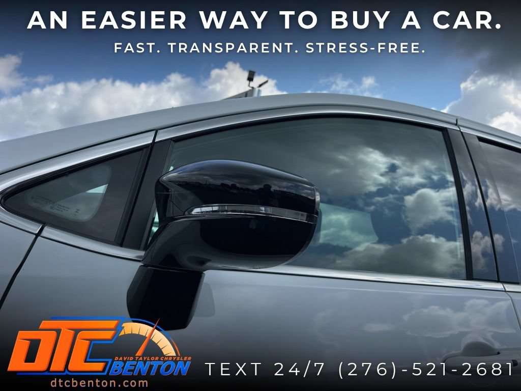New 2027 Chrysler Pacifica Select FWD image 39