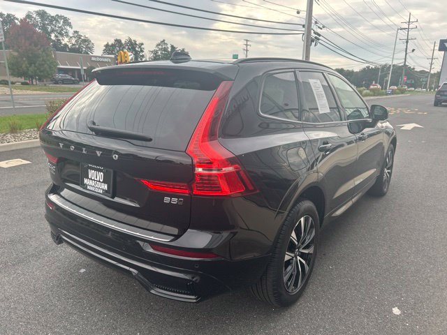 Used 2024 Volvo XC60 B5 Core w/ Protection Package Premier AWD/4WD image 5