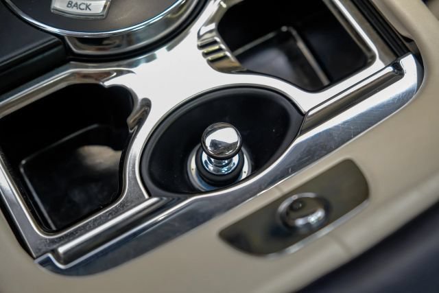 Used 2017 Rolls-Royce Wraith RWD image 29