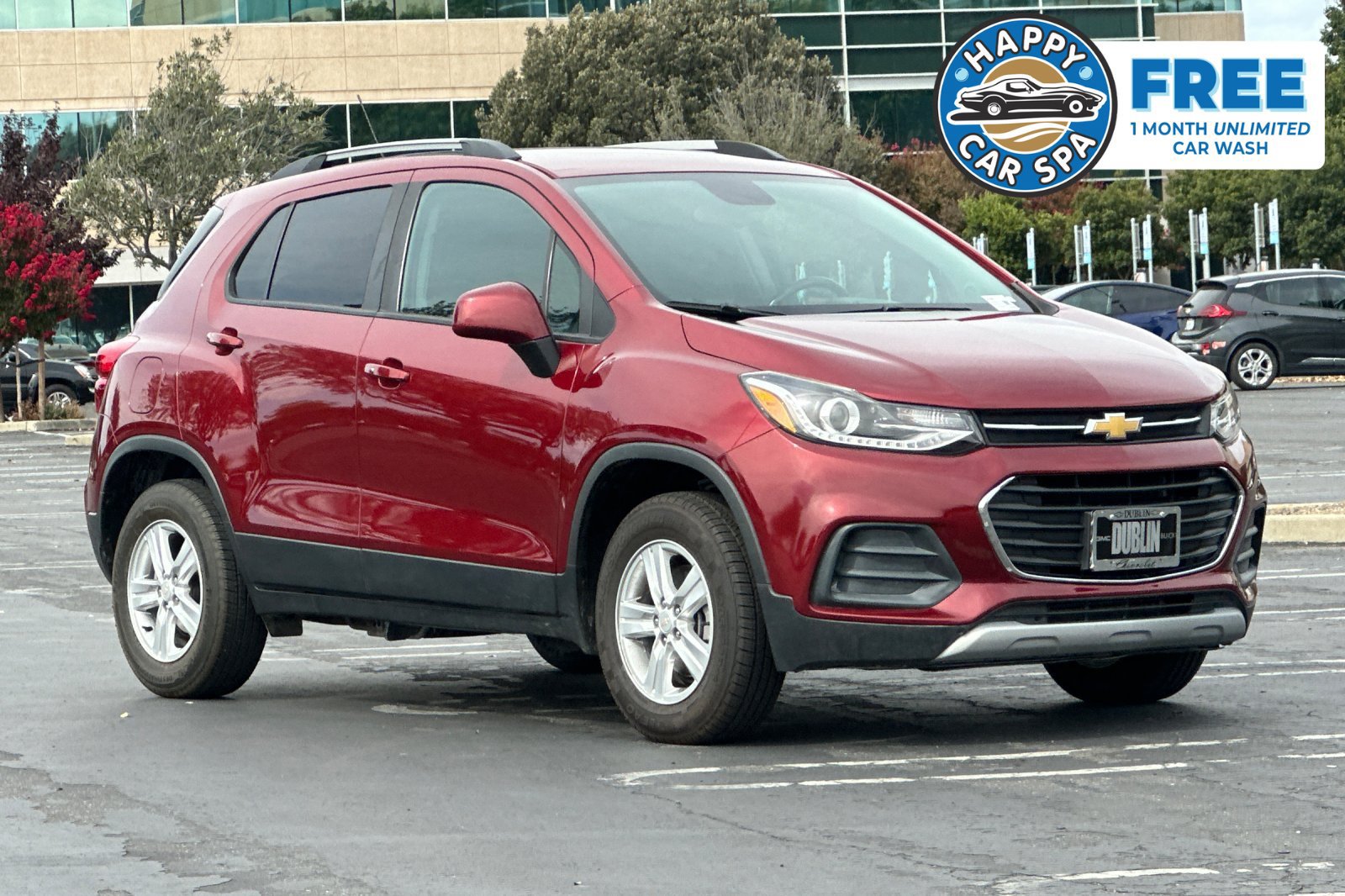 Used 2022 Chevrolet Trax LT w/ Driver Confidence Package AWD/4WD image 1