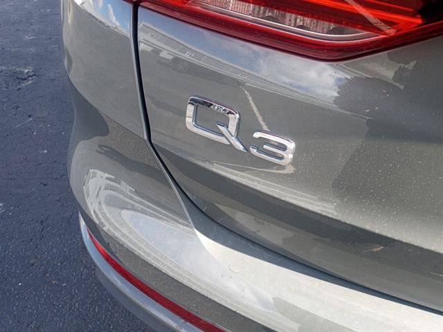 Used 2023 Audi Q3 2.0T Premium image 29