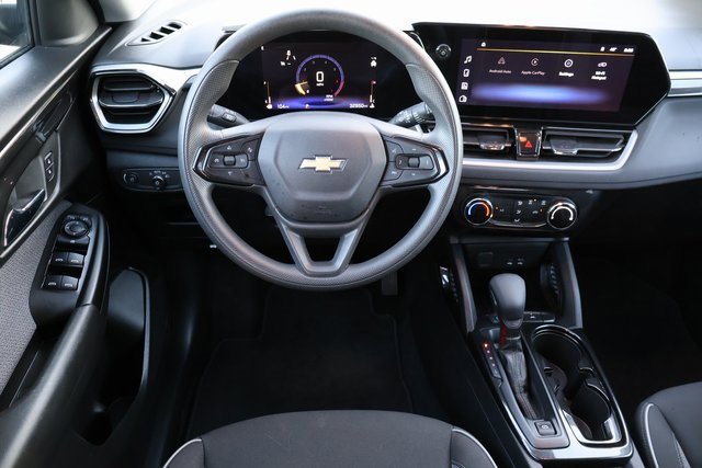 Used 2024 Chevrolet TrailBlazer LT image 4