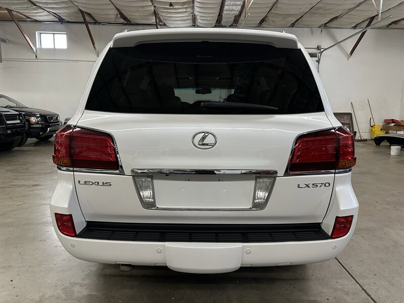 Used 2010 Lexus LX 570 4WD image 4