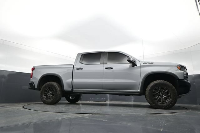 Used 2025 Chevrolet Silverado 1500 ZR2 w/ Dark Appearance Package AWD/4WD image 34