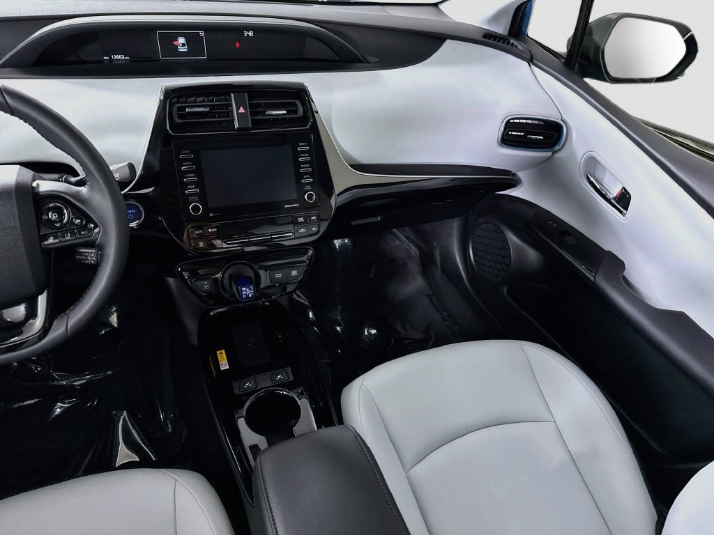 Certified 2022 Toyota Prius XLE w/ Premium Convenience Package FWD image 27
