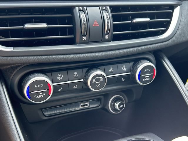 New 2026 Alfa Romeo Giulia AWD w/ Driving Assist Package image 21
