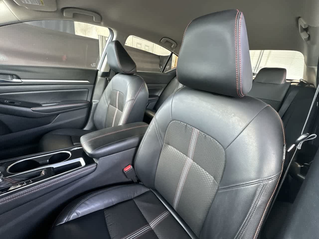 Used 2024 Nissan Altima 2.5 SR FWD image 14